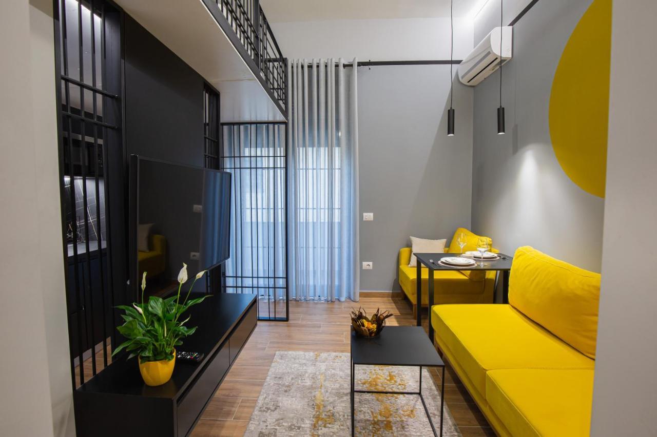 Apartment Lit Tirana